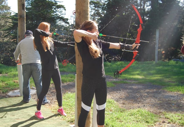 One-Hour Target Archery Session for Four People incl. Bow, Arrows & Arm Guard - Options for up to Ten People - Valid Weekends Only — photo 3