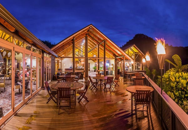 Two-Night Midweek Stay for Two People in a Luxury Chalet - Option for Three Nights  -  Both incl. Breakfasts, Welcome Drink & Late Checkout of 12pm — photo 5
