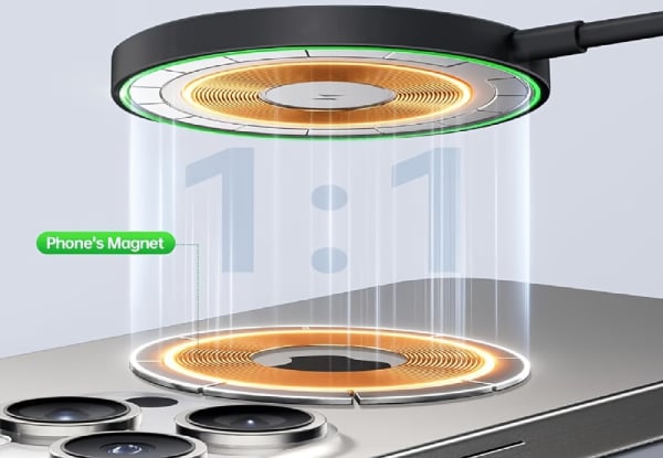 Titan 15W Magnetic Wireless Fast Charger - Compatible with iPhone & AirPods — photo 3