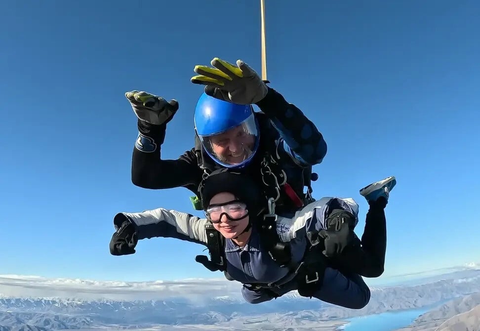 10,000ft Tandem Skydive near Mt Cook from $314.60 per Person — photo 4