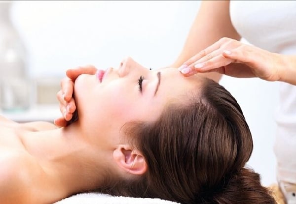 60-Minute Shoulder Lymtic Massage & Facial Package - Option for Couples Package — photo 3