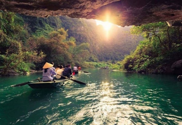 Per-Person, Twin-Share 8-Day North to South Vietnam Package incl. Breakfasts, Accommodation, Transportation, Guided Tours, Domestic Flights, Sightseeing & More - Option for Three, Four & Five Star Accommodation Packages — photo 2