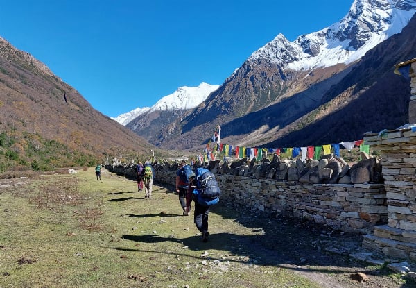 Per Person, Twin-Share 14-Night/15-Day Nepal Manaslu Circuit Trek Package incl. Accommodation, Airport Transfers, Transportation, Guide, Permits & More — photo 6