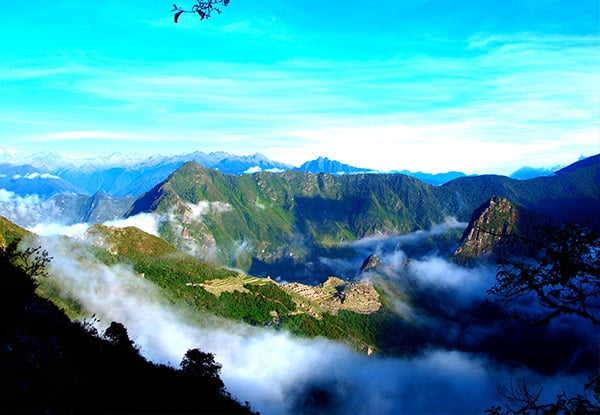 Per-Person, Twin-Share Seven-Day Trek to Machu Picchu through the Inca Trail incl. Accommodation, Transfers, Breakfast, English-Speaking Tour Guide & More — photo 3