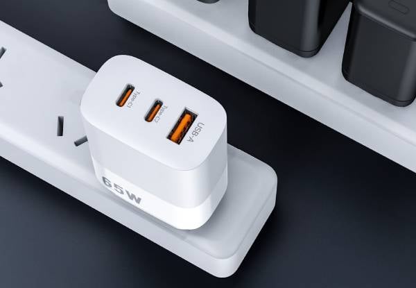 Titan 65W Ultra Fast Charger with Two USB-C & USB-A — photo 3